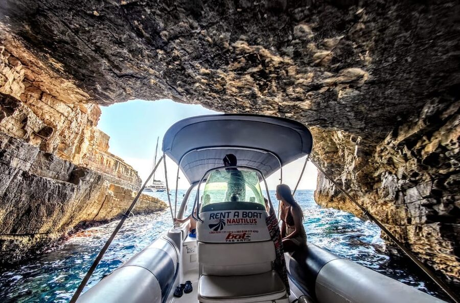 From Vis: Speedboat tour - Vis, Biševo & Blue Cave (shared) - The Green Cave on Ravnik, with a choice of entry