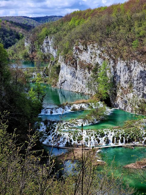 From Zadar: Plitvice Lakes Day Tour - What the guide adds to the day