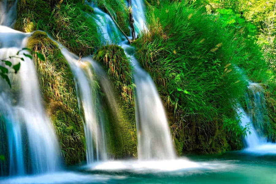 From Zadar: Plitvice Lakes National Park Day Trip +Boat Ride - Leaving Zadar and reaching the park