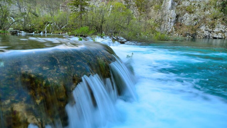 From Zadar: Plitvice Lakes National Park Tour - Kozjak Lake by electric boat
