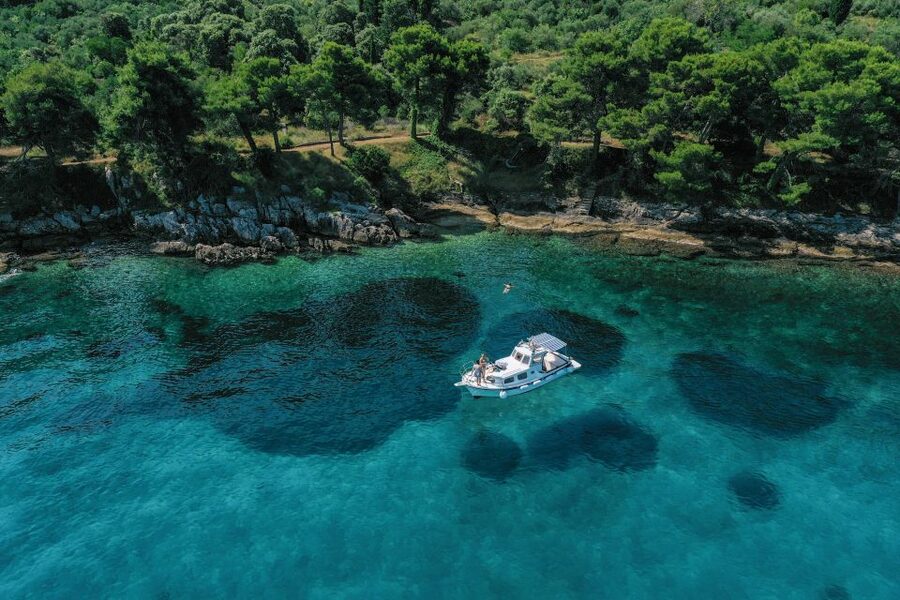 From Zadar: Private Boat Tour to Croatian Islands - Ošljak, the small island made for a swim