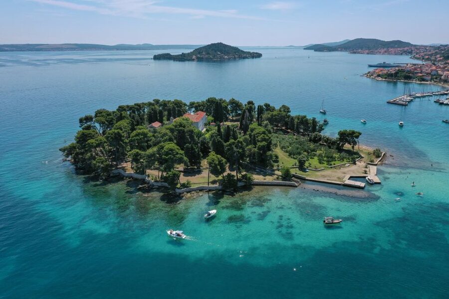 From Zadar: Private Boat Tour to Croatian Islands - What the $256 group price really buys you
