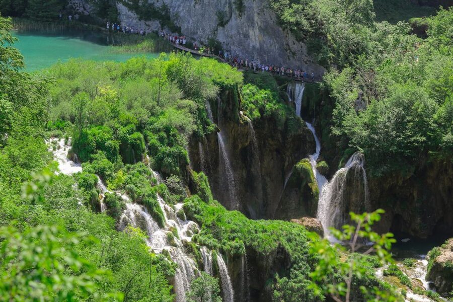 From Zadar: Round-Trip Transfer to Plitvice Lakes - Walking among the lakes and waterfalls
