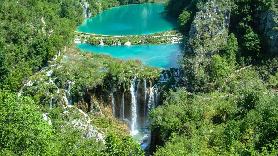 From Zadar: Round-Trip Transfer to Plitvice Lakes - Who should book this day trip?