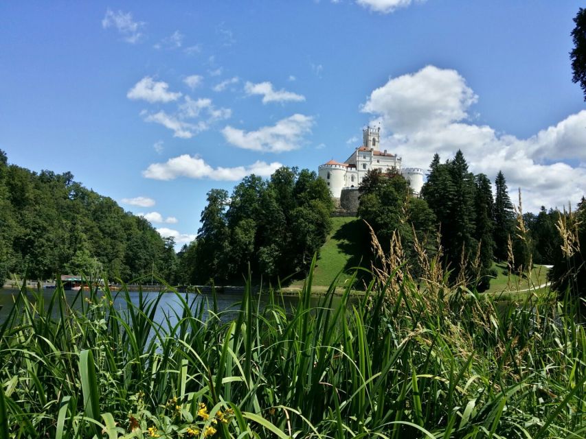 From Zagreb: Fairytale Castle & Wine Tasting & Lunch - Leaving Zagreb for the hills of Zagorje