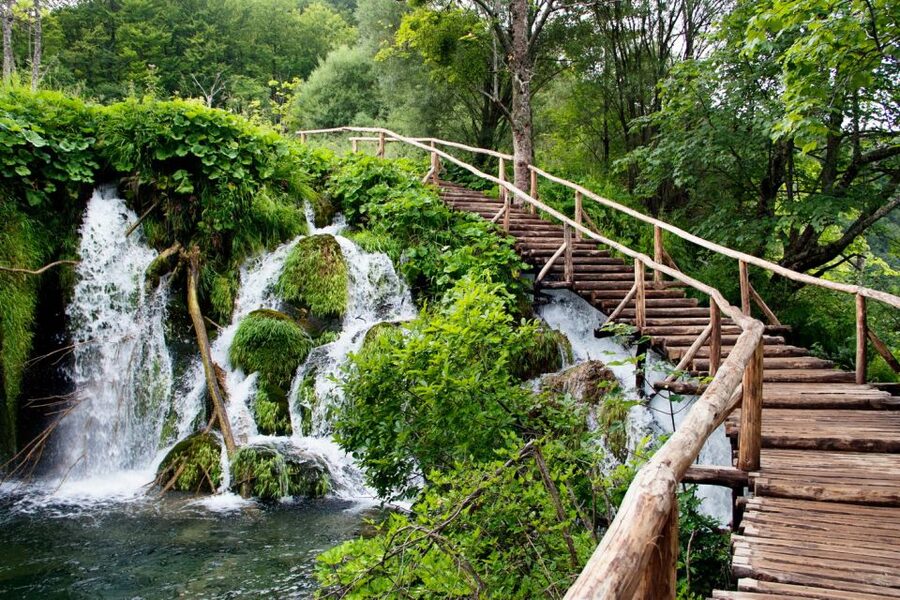From Zagreb: Plitvice Lakes & Rastoke Private Tour - The private drive from Zagreb makes the long day easier