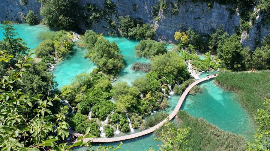 From Zagreb: Plitvice Lakes & Rastoke Private Tour - Walking among the lakes and waterfalls