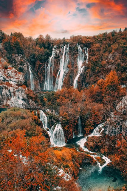 From Zagreb to Plitvice Lakes and Rastoke - Private day tour - The drive from Zagreb to Karlovac County