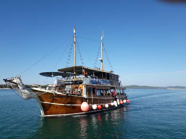 Full-day boat trip from Biograd na moru to Kornati NP - Breakfast, lunch, and the practical value of eating aboard