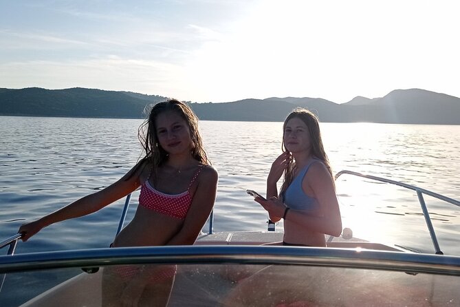 Full- Day Private Speedboat Tour in Dubrovnik on Elaphiti Islands - Two hours at sandy Šunj Beach