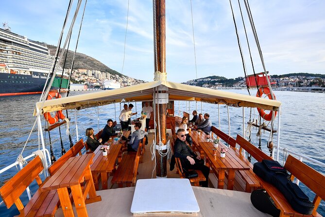 Gastro Cruise | Cruise around Dubrovnik Old Town with Lunch - Who will enjoy this cruise most?