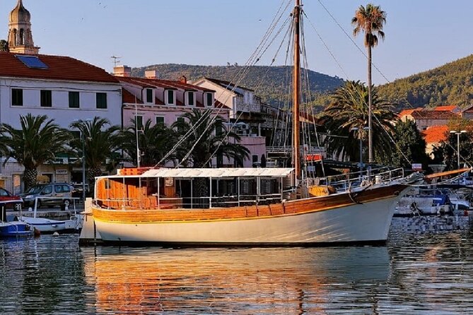 Gastro Cruise | Cruise around Dubrovnik Old Town with Lunch - What comes to the table