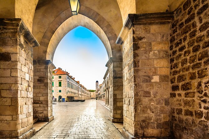 Group Day Tour Mostar and Kravice Waterfalls Tour from Dubrovnik - Medieval Počitelj and the day’s extra color