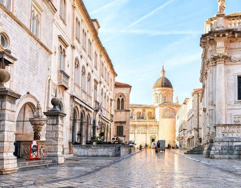 Group tour: Dubrovnik Walking Tour (1h duration, 9:30am, 6pm - Starting beside the Amerling fountain at Pile Square