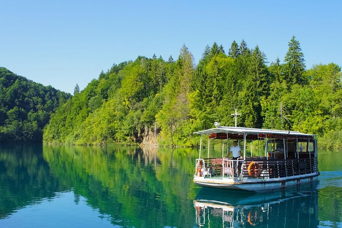 Guided transfer from Split to Zagreb with Plitvice Lakes stop - Park entrance fees and the real cost