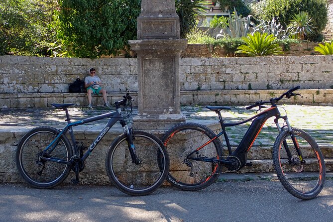 Half-Day Bike Tour in Lumbarda with Wine Tasting - Cooling off at Lumbarda Beach