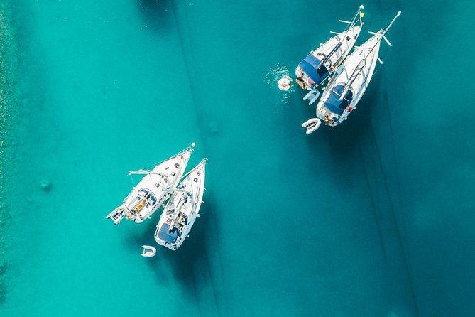 Half Day Sailing on a comfort yacht around Hvar and Pakleni islands- small group - The boat, comfort, and the less polished details