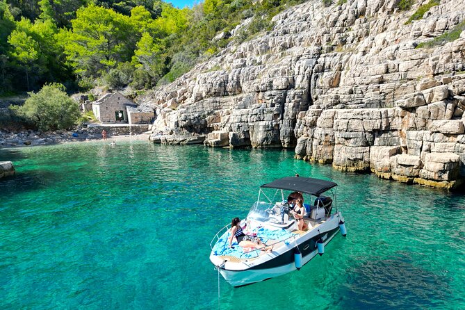Half-day Speedboat Tour: Explore Hidden Gems of Hvar Island - Forty-five minutes to get a taste of Jelsa