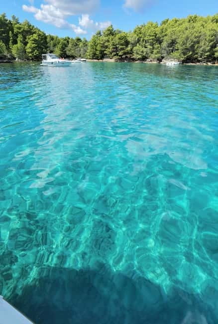Half-day speedboat trip from Zadar with drinks - The skipper and the feel of the outing