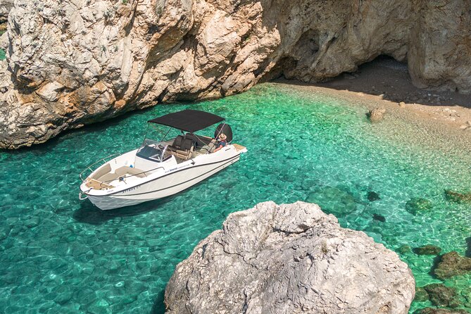 Hidden Gems Odyssey: Private Elaphiti Islands & Blue Cave Tour - The skippers shape the experience