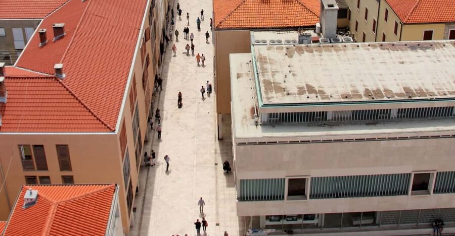 History Walking Group Tour in Old Center of Zadar - What the $21 price really buys