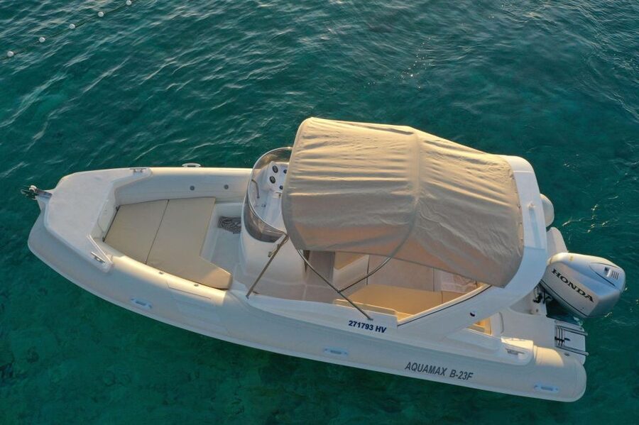 Hvar:Blue & Grenn Cave and Vis Island Private Speedboat Tour - The Green Cave on Ravnik offers a choice
