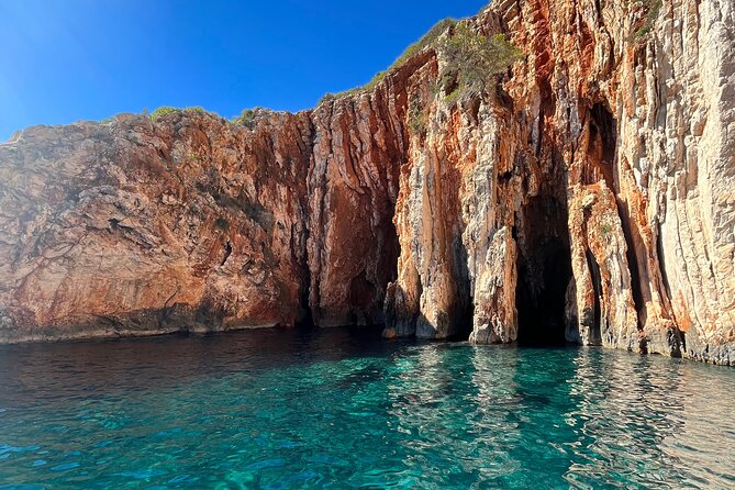 Hvar Delight: Private Speed Boat Tour - Dubovica and the south coast