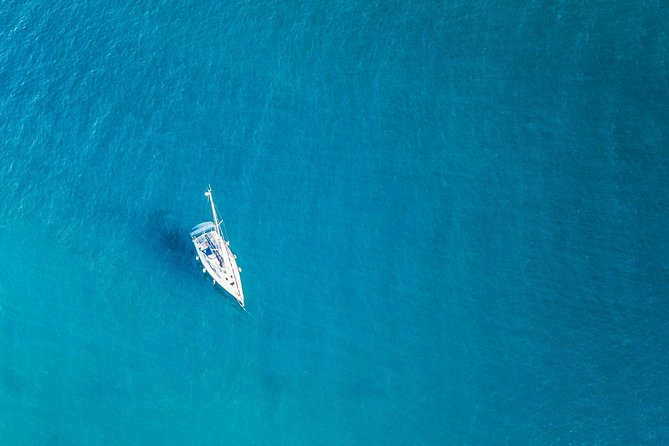 Hvar - Full Day Sail on a yacht - friendly skipper- small group - lunch optional - What the skipper adds to the day