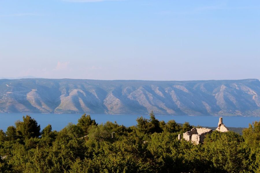 Hvar Hidden Gems Tour with Lunch or Dinner - Crossing the rural heart of Hvar by van