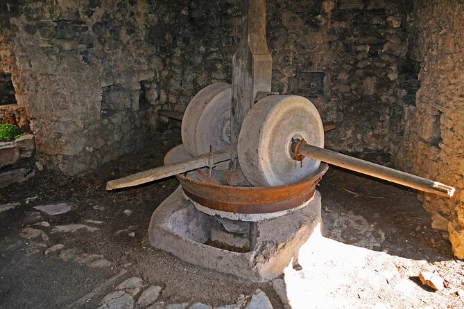 Hvar Lavender Tour - Malo Grablje, the village where time stopped
