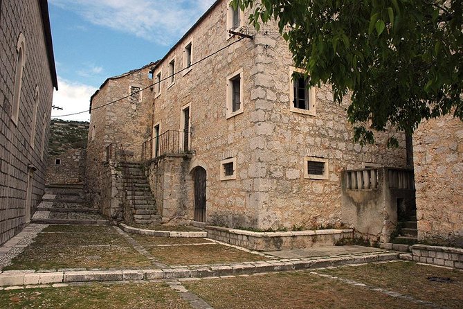 Hvar Lavender Tour - The walk to Milna and the return to Hvar