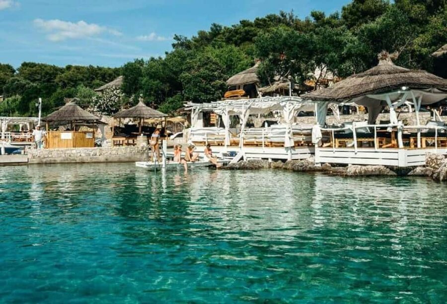 Hvar: Private Sailing Boat Trip with Swimming and Snorkeling - Choosing the best Pakleni Island stops