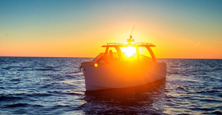 Hvar: Sunset and Pakleni Islands with a Speed Boat - Why this short sunset cruise works