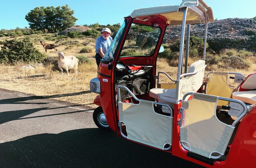 Hvar: Tuk Tuk island tour - What Petar adds to the ride