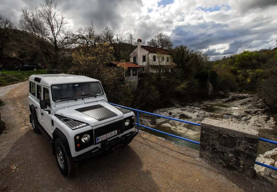 Istria: Land Rover Off-Road Adventure with Tastings - Forest tracks and water crossings