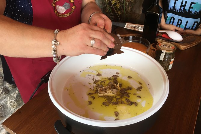 Istrian tapestry - gourmet tour combining wine, truffles and olive oil - Truffle hunting in the Motovun forest