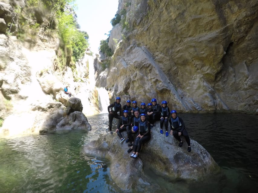 Iz Omisa/Zadvarija: Extremni Canyoning na rijeci Cetini - Practical Packing Advice for the Five-Hour Day