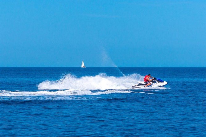 Jet Ski Safari Tour 2h - Lokrum, Lovrijenac, and Banje Beach