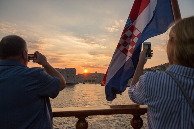 Karaka - The Best Dubrovnik Sunset Cruise (adults only) - Who should book this Dubrovnik cruise?