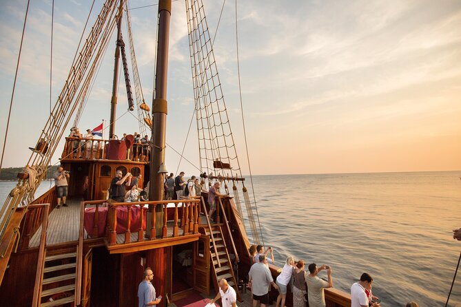 Karaka - The Best Dubrovnik Sunset Cruise (adults only) - Practical advice before you go