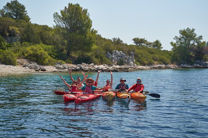Kayaking Korčula's Paradise -Half Day Guided Kayak Tour - Short island walks and old stoneworking sites