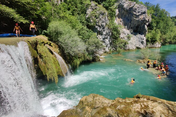 Kayaking Mreznica Waterfalls close to Plitvice Lakes - Is the equipment enough for a wet river trip?