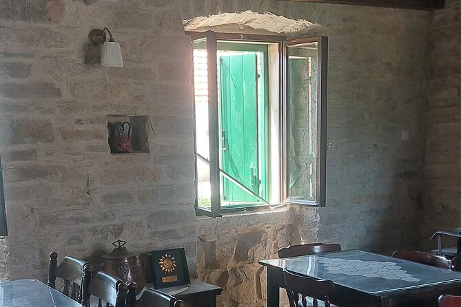 Korčula for Wine Lovers - Pošip and Grk Wines Private Tour - A private format with guide Saša