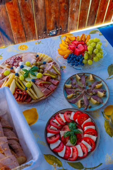 Korčula: Sail Away - tour with traditional craftmanship boat - What the crew adds to the day