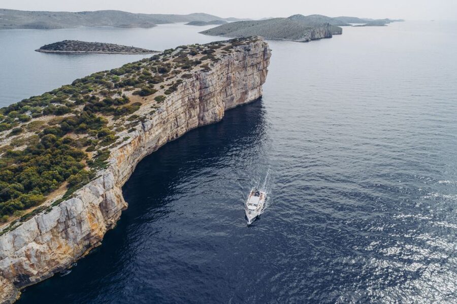Kornati National Park and Telašćica Full-Day Boat Tour - Leaving Vodice and passing Tribunj and Murter