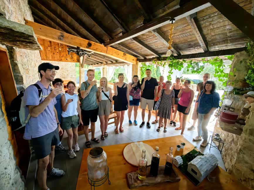 Krka waterfalls tour with lunch from Split - The 90-minute ride from Split to Krka