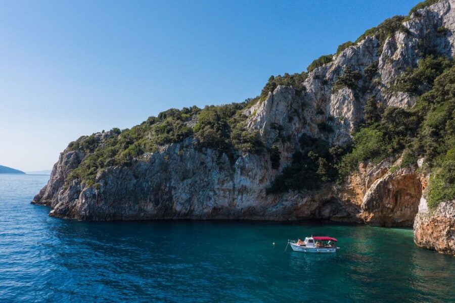 Lovran/Opatija: Swimming on Cres Island with Lunch - An early start across Kvarner Bay
