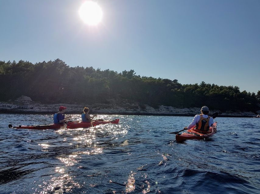 Lumbarda - Sunset Kayak Tour with a Picnic - Wine and Sweets - Should you book the Lumbarda sunset kayak tour?
