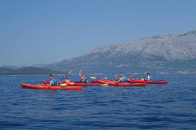 Lumbarda-Sunset Kayaking Experience with picnic: Wine and Sweets - Who should book this experience?