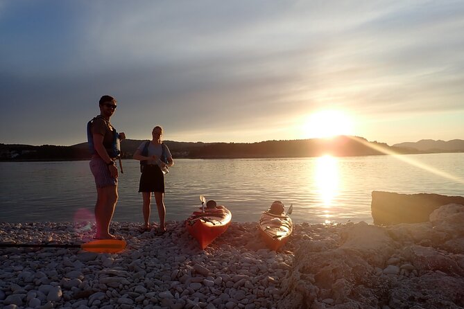 Lumbarda-Sunset Kayaking Experience with picnic: Wine and Sweets - From Tatinja Bay to the open water